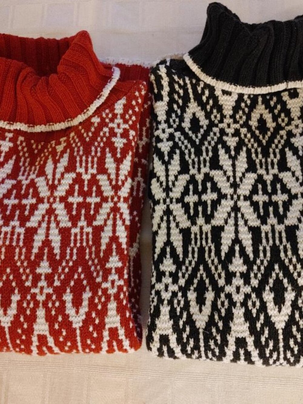 Bundle to Two Eddie Bauer Womens Sweaters